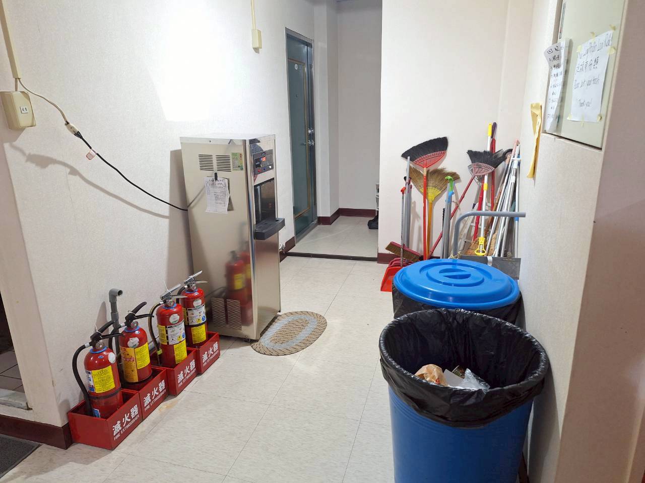 ���_���@�q���Ϧw�R�q��M��(A28)