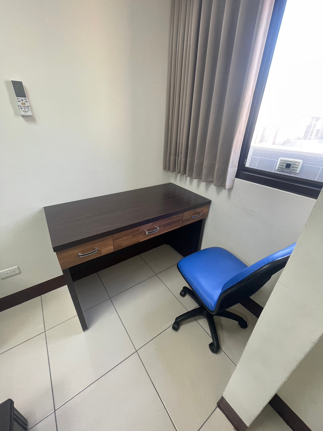 ���ϡD���~���D�t���|���D�A�ǥ͡B�W�Z��(A43)