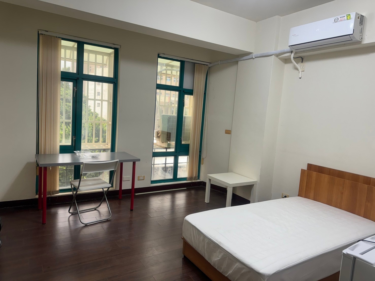 �������ǡD���Ӣ��СD�����x�D�W�~