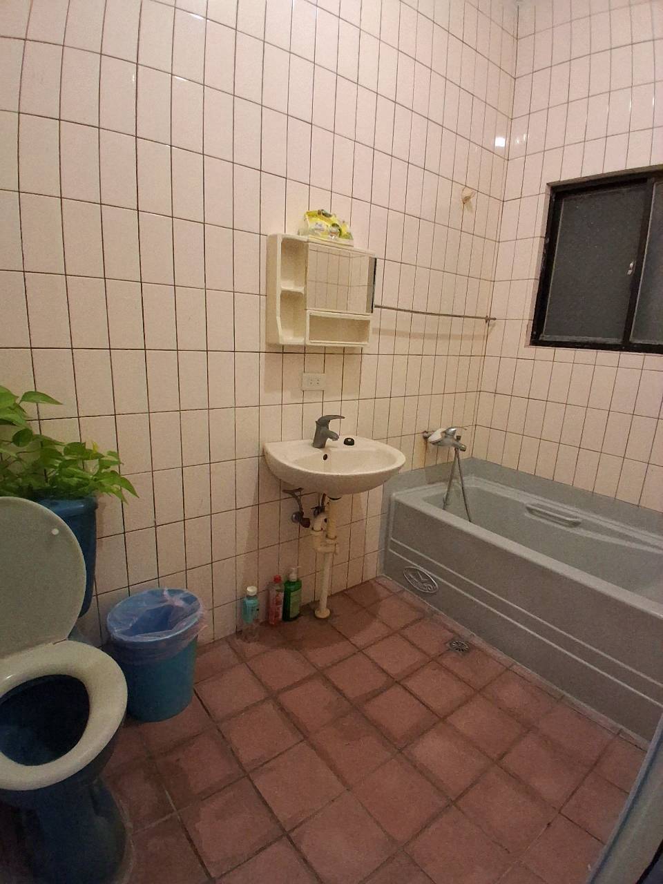 ���H���J/�}��Ŷ�/���a�줽�ҾA�y