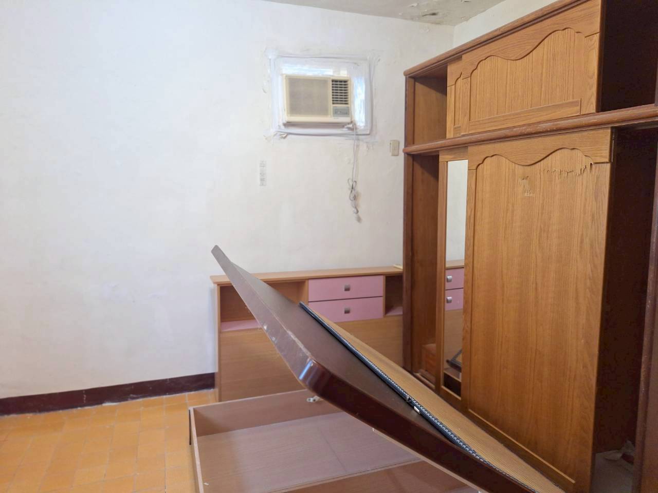 �������񥨫��T�Ф��J�D�{�p�X��(C52)