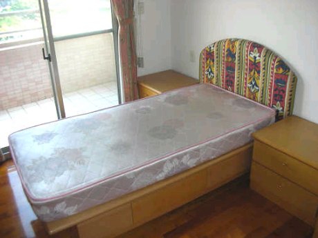 ���ˤs���j�W�Ƣ���Ъ����C�D����(D82)