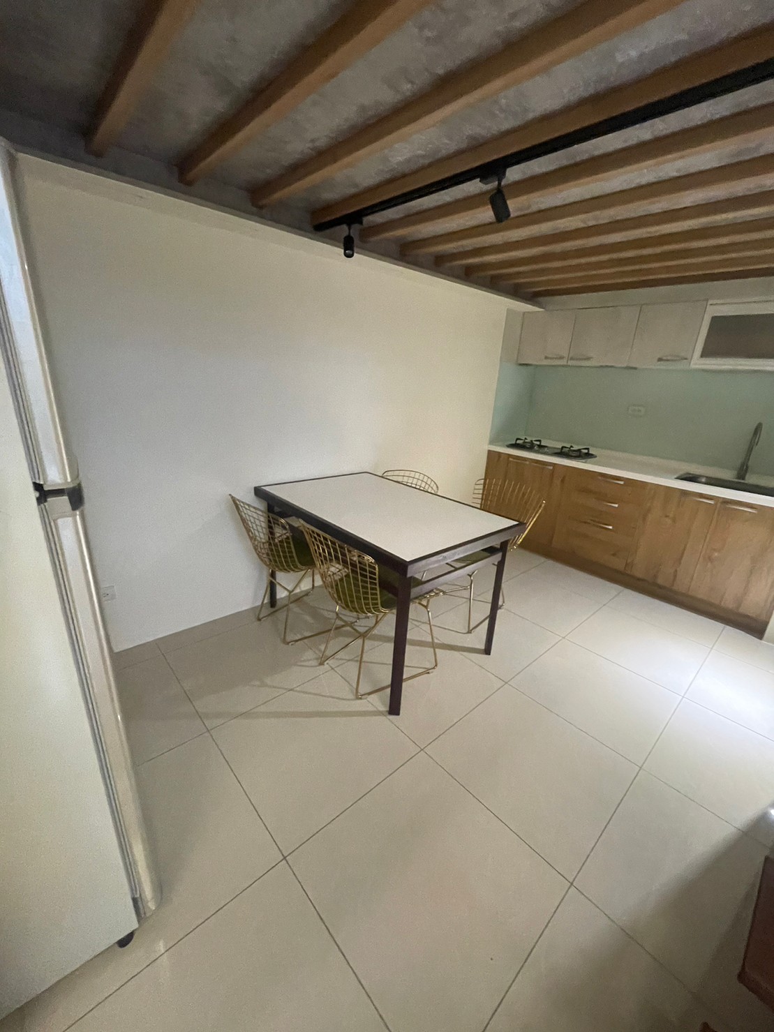 �����C��D�|�мӤ��ӡD�j�S�x�D�íѹq�D��������(D28)