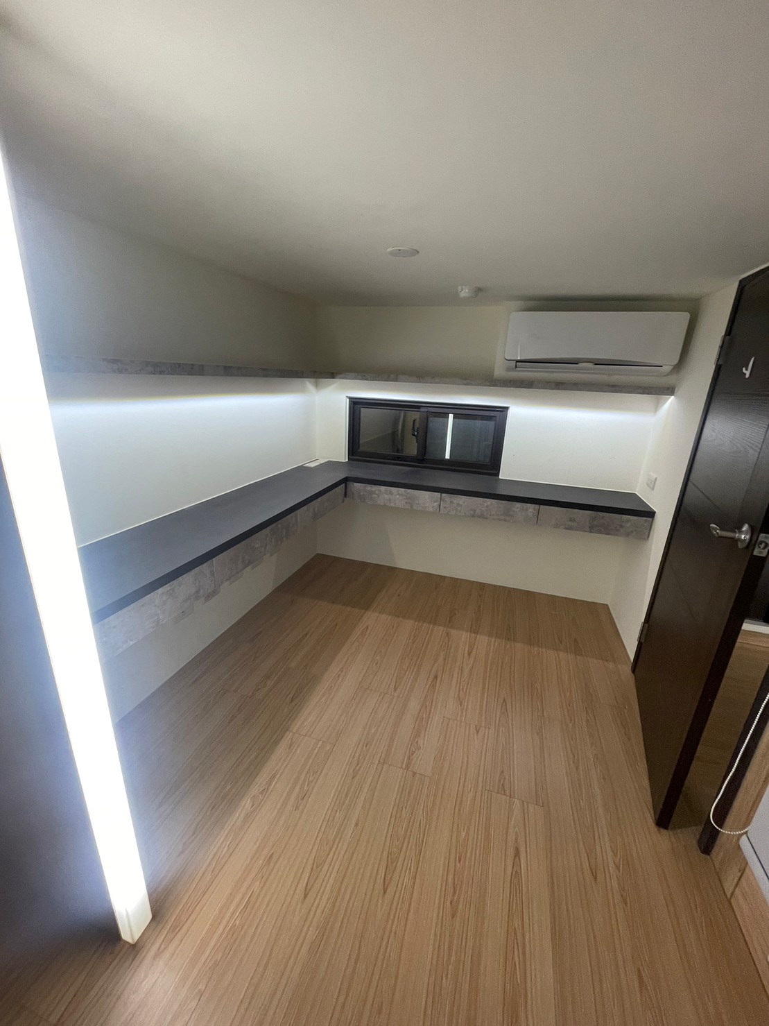 �����C��D�|�мӤ��ӡD�j�S�x�D�íѹq�D��������(D28)