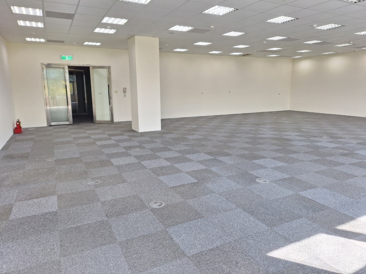 ���D�����G�q�ĥ��t��(F130)