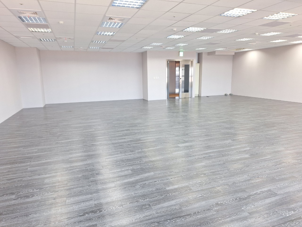 �O�������Ӽh�줽��(F53)