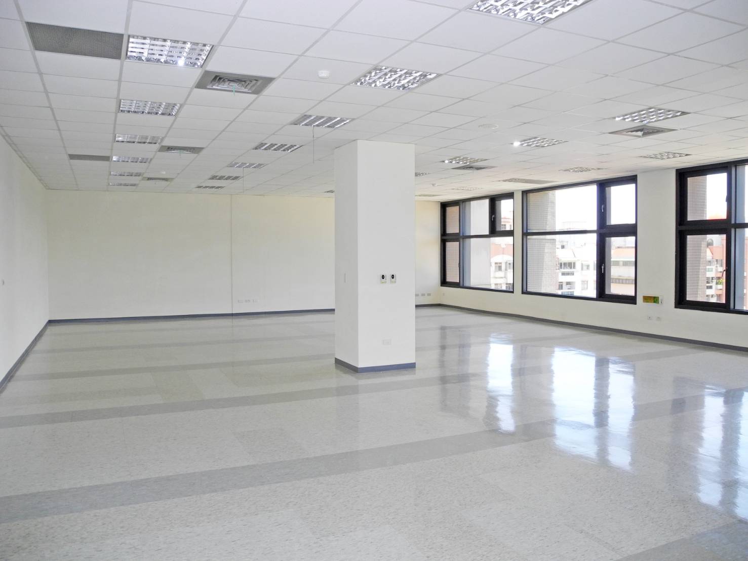 �H�����i�t�n�D�줽�ǡD���h��i��(F107)