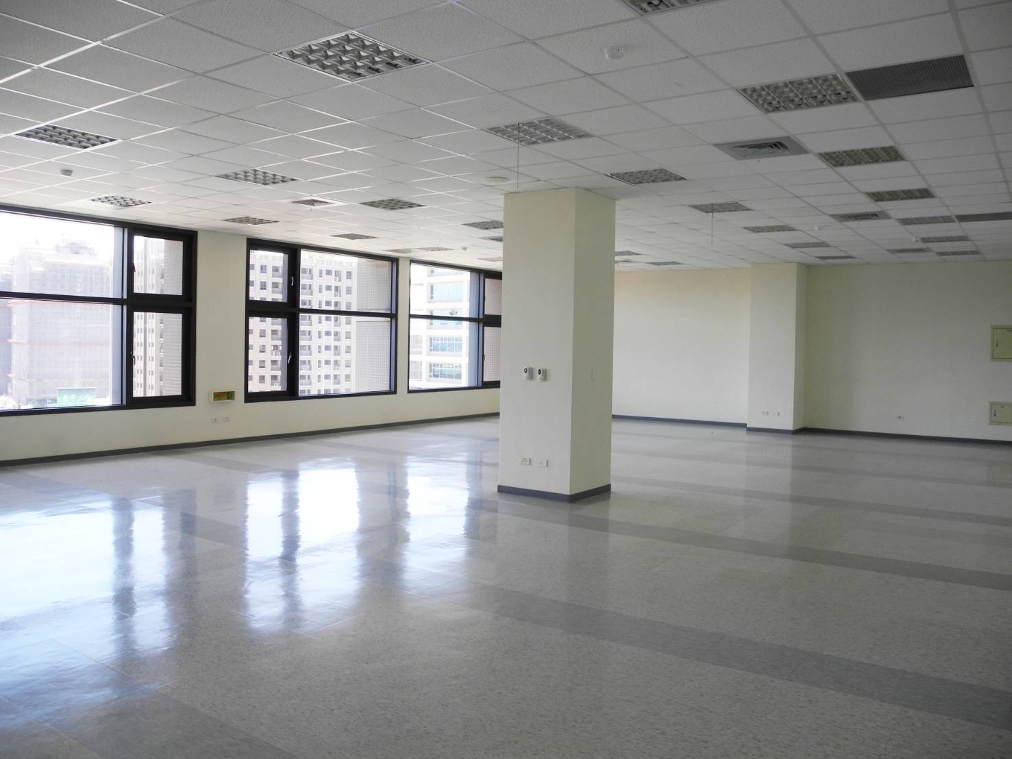 �H�����i�t�n�D�줽�ǡD���h��i��(F102)