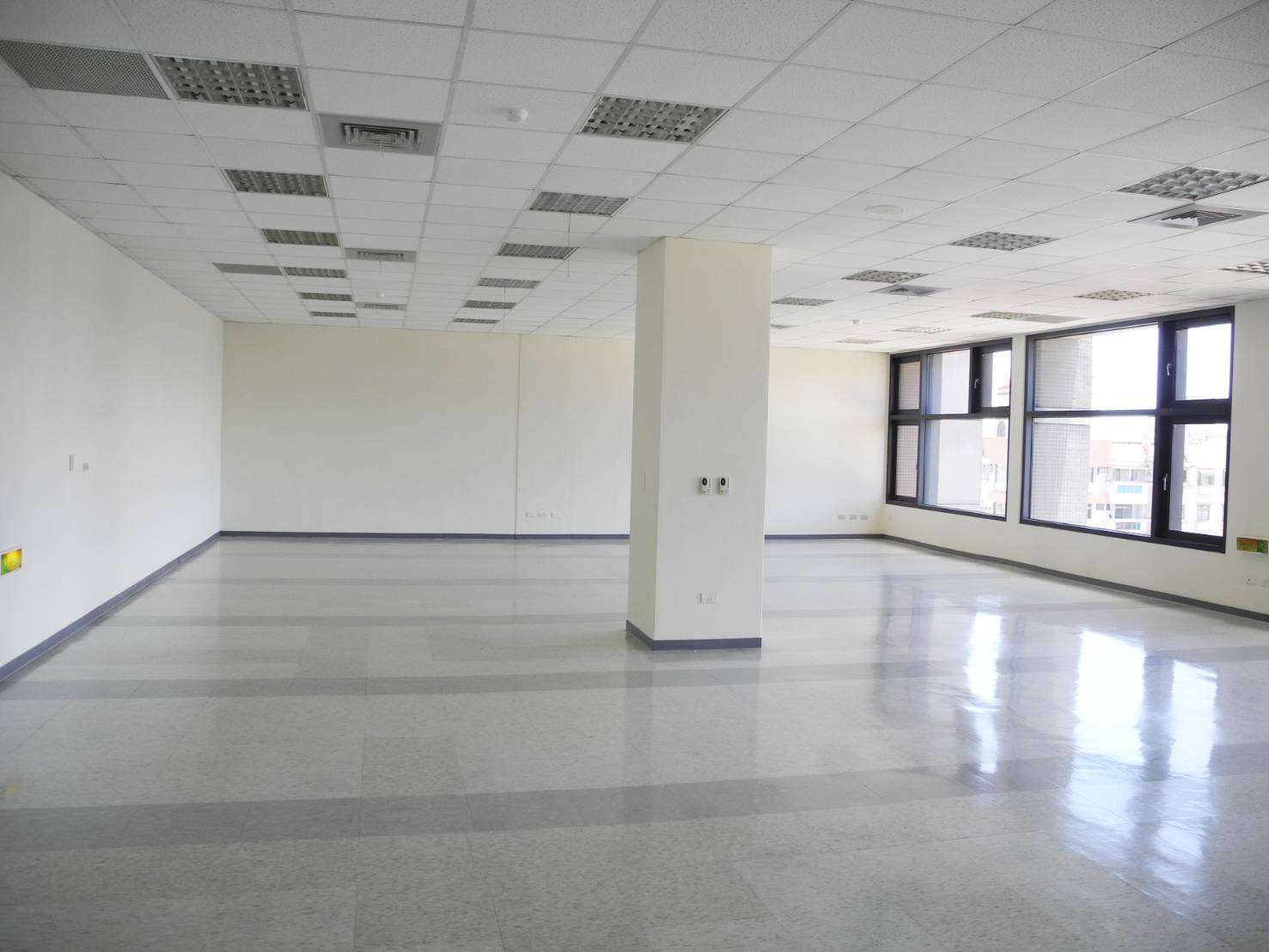 �H�����i�t�n�D�줽�ǡD���h��i��(F102)