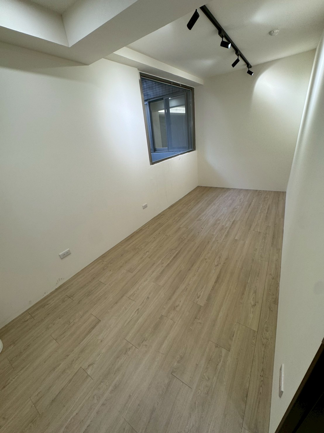 ���ڸ��D�񥨫��D�j�W����D���Ϣ��СD�íѥi��