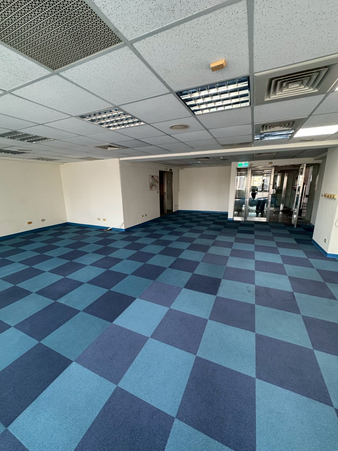 �������ֵض����ǡD�j�W�ƿ줽�D�槽�西(F16)