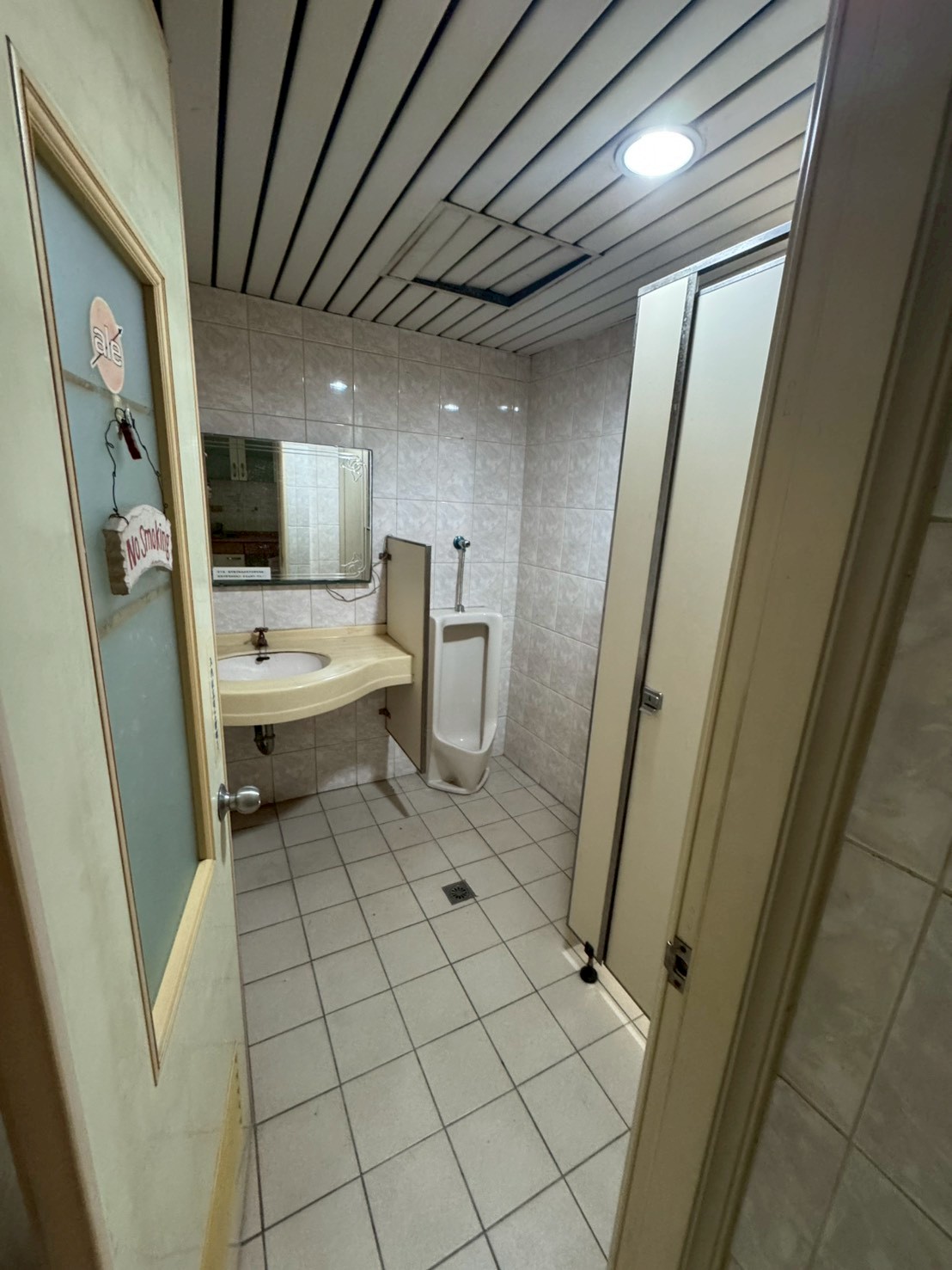 �������ֵض����ǡD�j�W�ƿ줽�D�槽�西(F16)