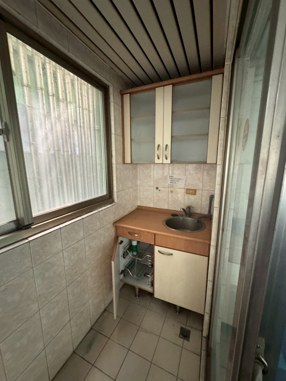 �������ֵض����ǡD�j�W�ƿ줽�D�槽�西(F16)