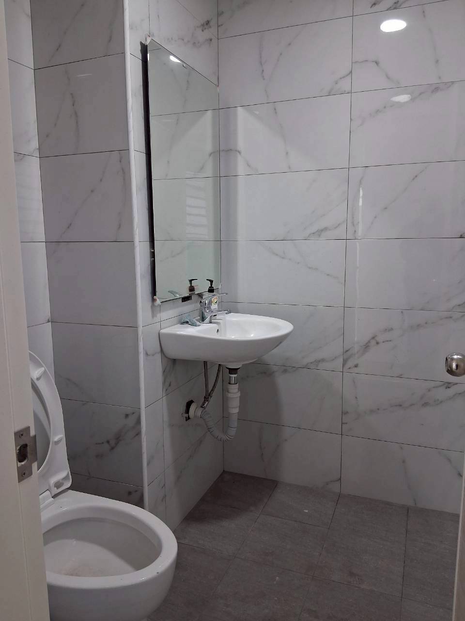 �����������Űӿ�/�L���e�����[/�e���|ĳ��(JBF8)