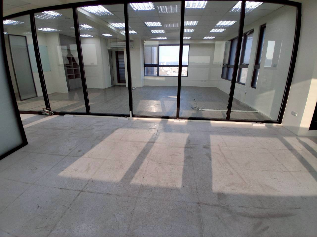 �����������Űӿ�/�L���e�����[/�e���|ĳ��(JBF8)