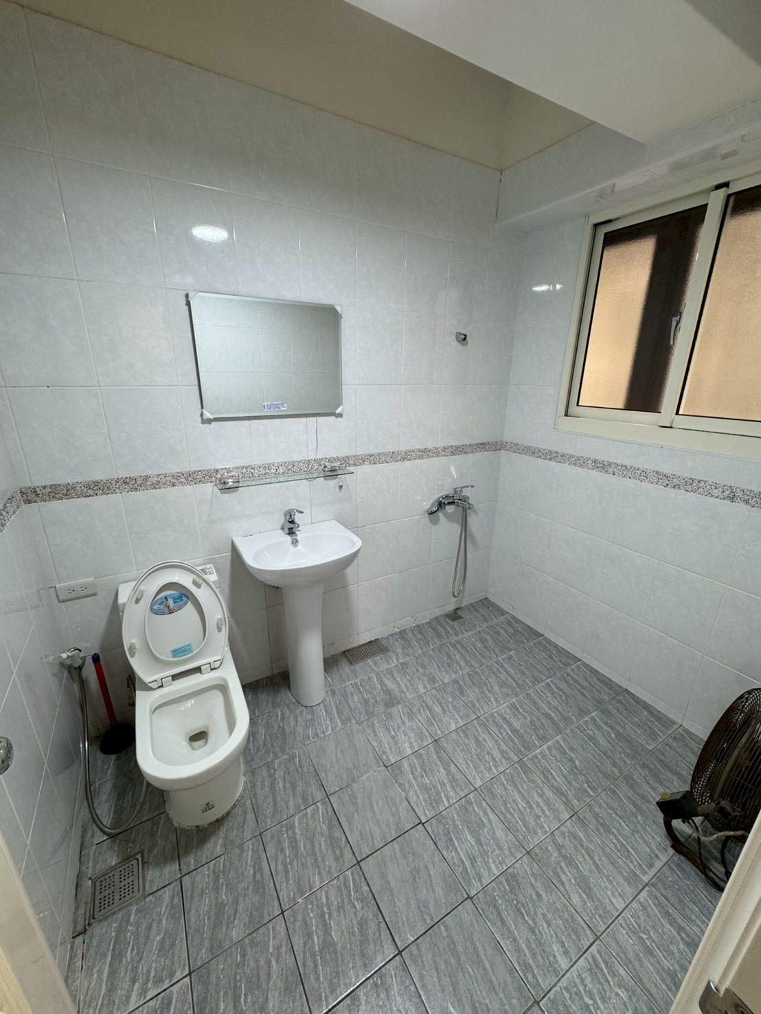 ����21�D�G�ө����D�A�줽�D�u�@��