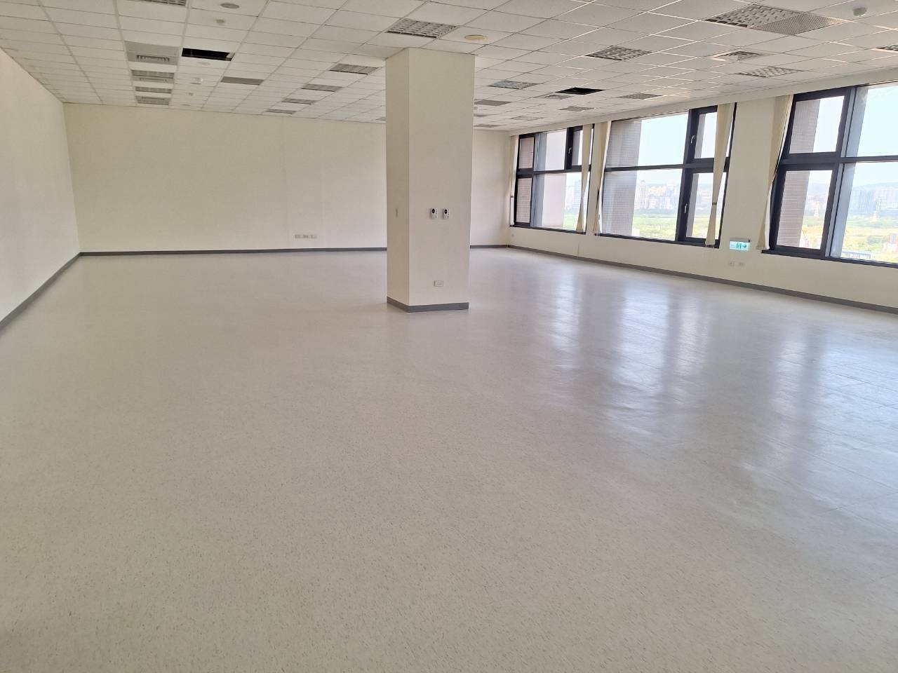 �H�����ʩW��t�D���Ž�