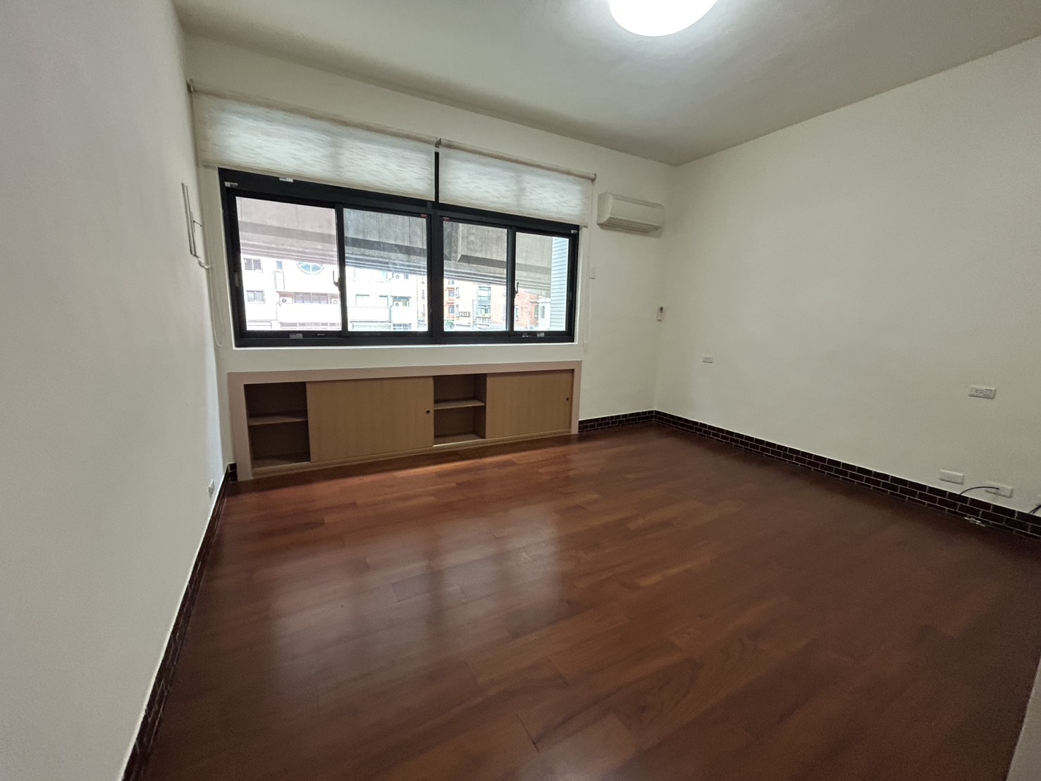 �������ǡD��ɥX���D�ڵ��\���D���s��z(H16)