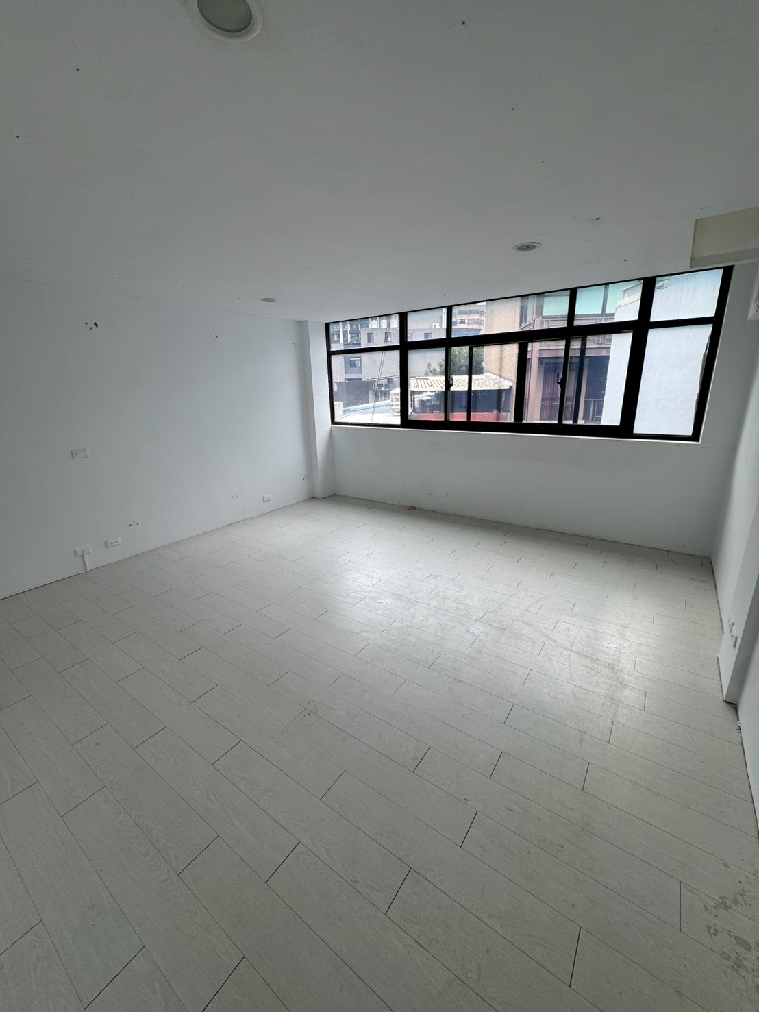 �񥨫��D���g������D�D��ɪ�����(H130)