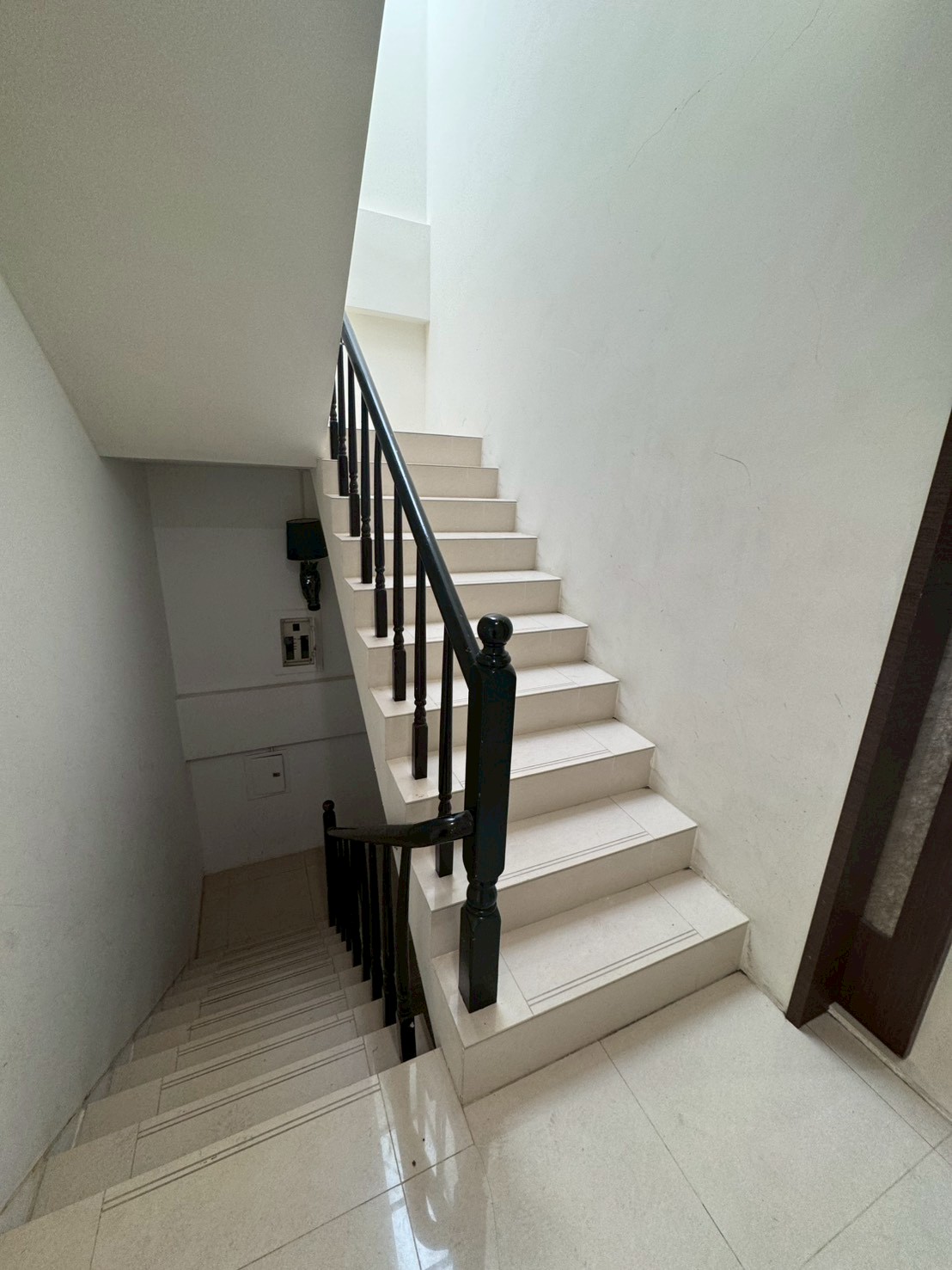 �񥨫��D���g������D�D��ɪ�����(H130)