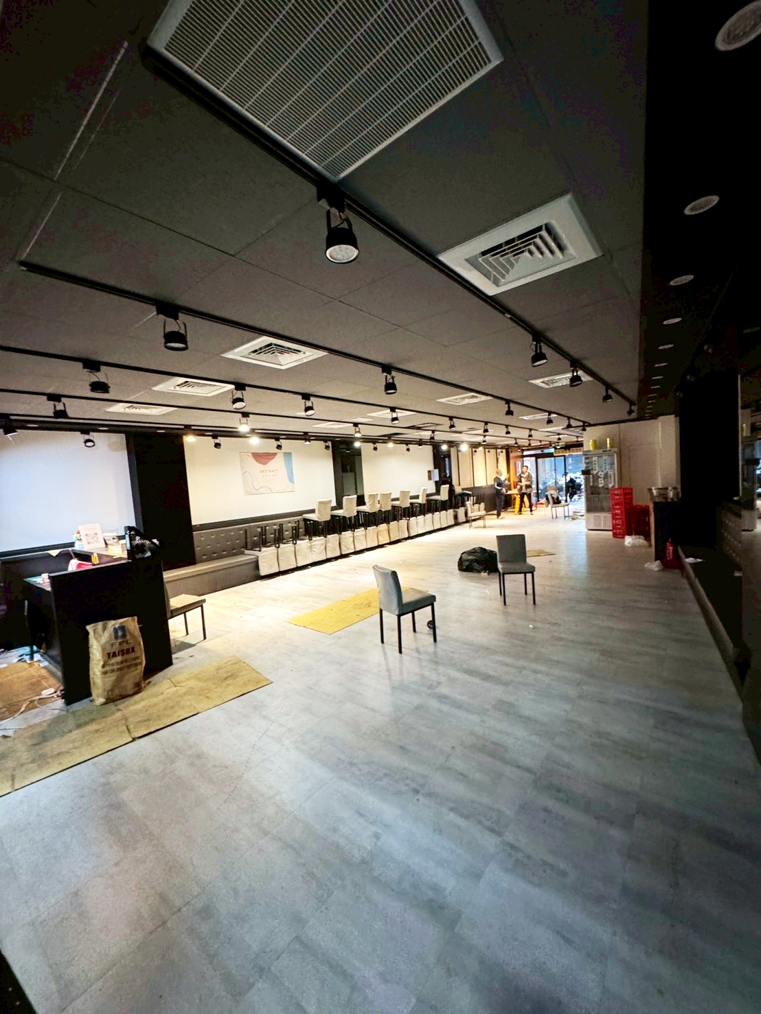 ���͸��񥨫��j�W�ơD���e���̢��D�i�\��(H132)