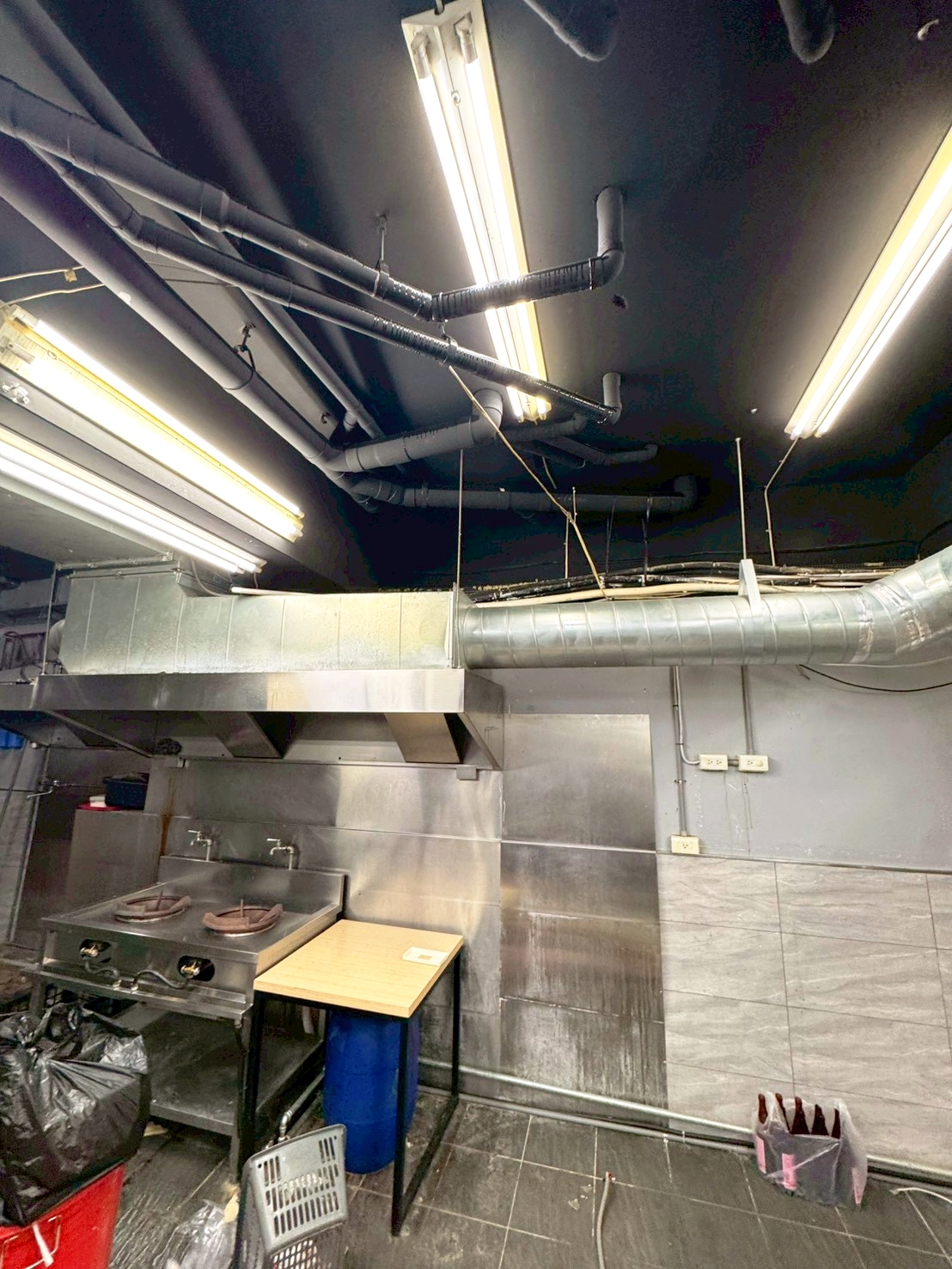 ���͸��񥨫��j�W�ơD���e���̢��D�i�\��(H132)