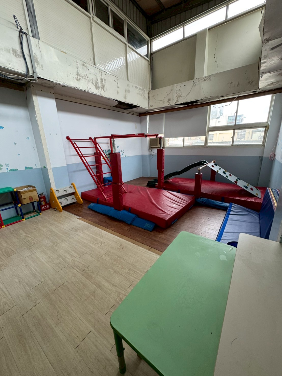 �F�j���G�q�D�W�ɤj�W�ơD�A�j���s����~�D�ɱз~(H150)