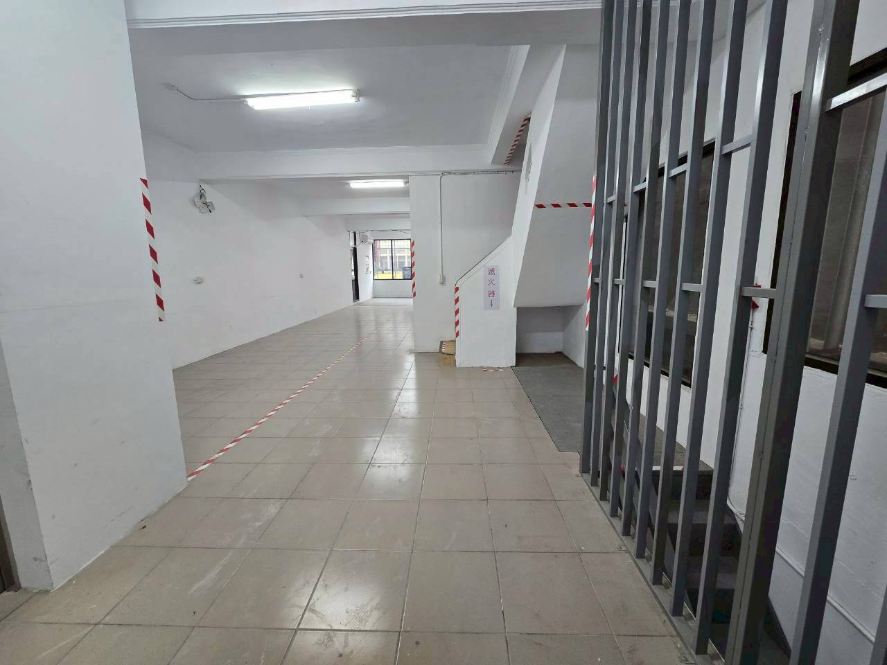 �񤤥������D���p�D�j�W�ơD�q��z���D��ɥX��(H104)