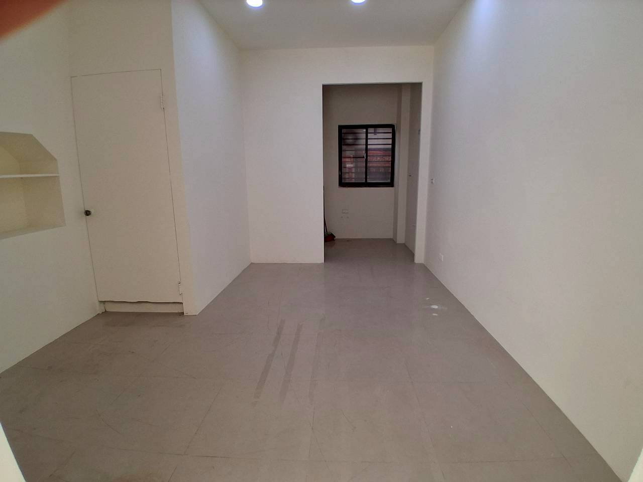 ���s�Ӱ������/���~/����/�奫�ҥi(H66)