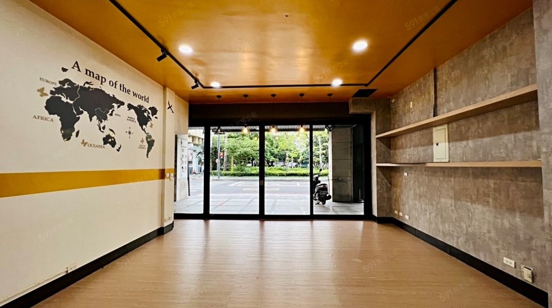 �����T���Ӱ�/�j���e���~/�Ǥ����C�~/�奫�ҥi(H147)