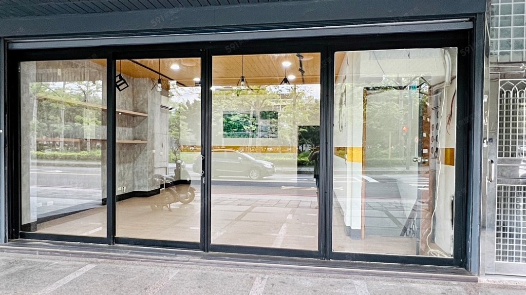 �����T���Ӱ�/�j���e���~/�Ǥ����C�~/�奫�ҥi(H147)