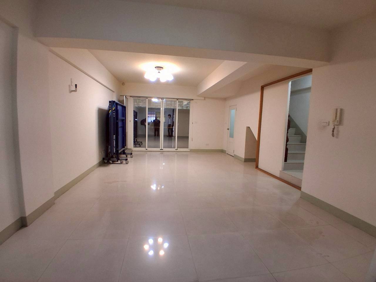 �ߨӵn�j���ʰӰ�/���e/���C/�@�ػ���/�u�@��