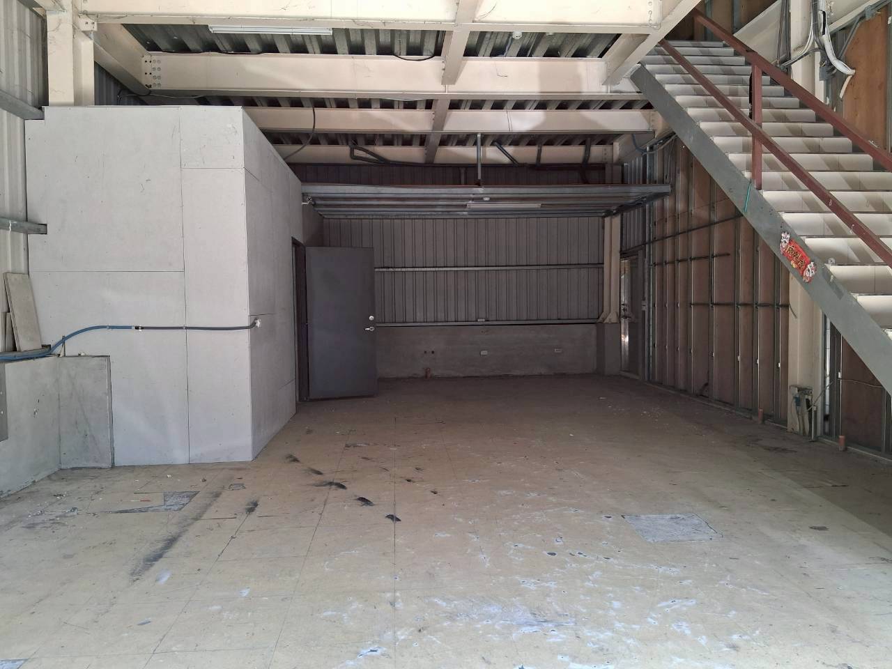 �ߨӵn�j�������Ӱ�/�����T����/�j���e����(JBF90)