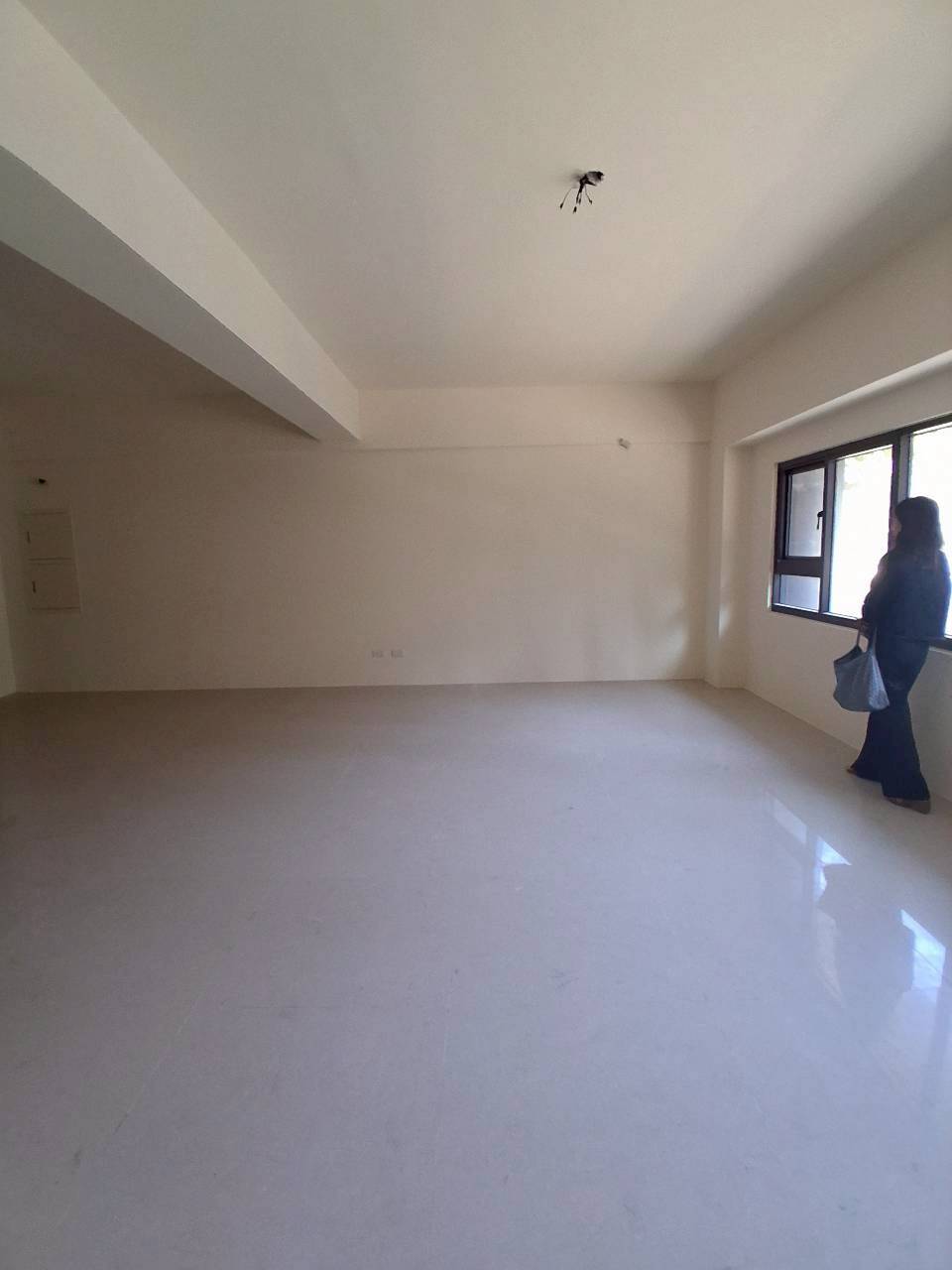 �����Ӱ�/���s�X�k������/���̤j���e/���~/�줽(H162)