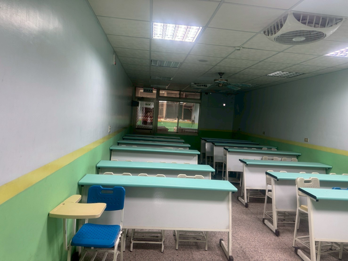 �˪F�ꤤ�z�ѩ����D�ɲ߯Z(H188)