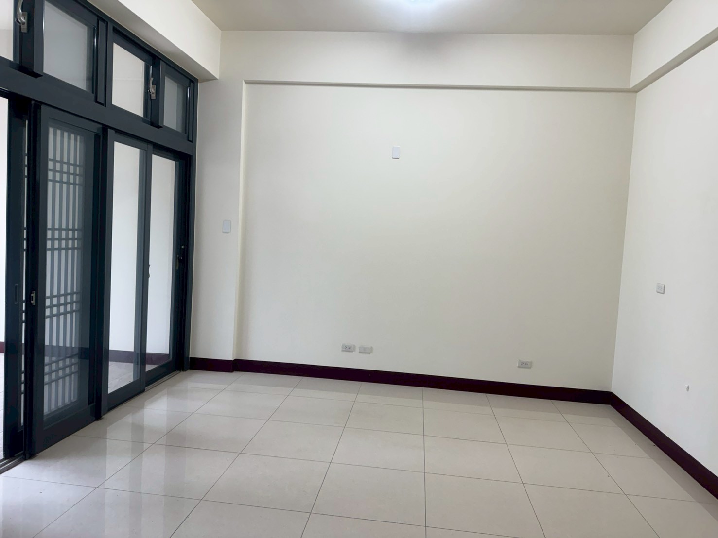 ���夤�ߩ����D�줽�D�u�@��(H184)