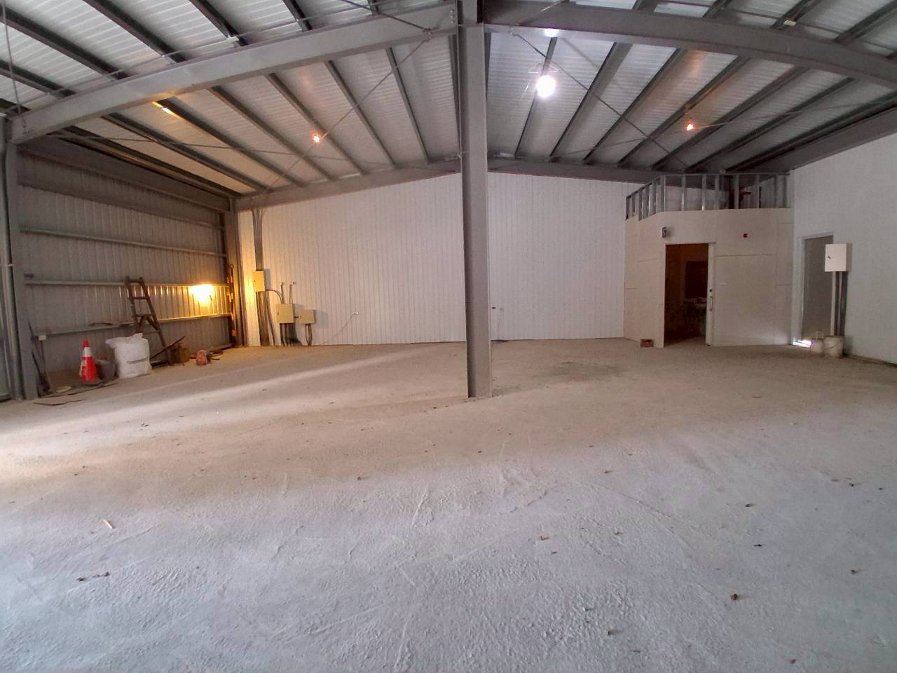 ���K�Ӱ������/�T�����e����/�W�ŭ��e������/�t��(JBF86)