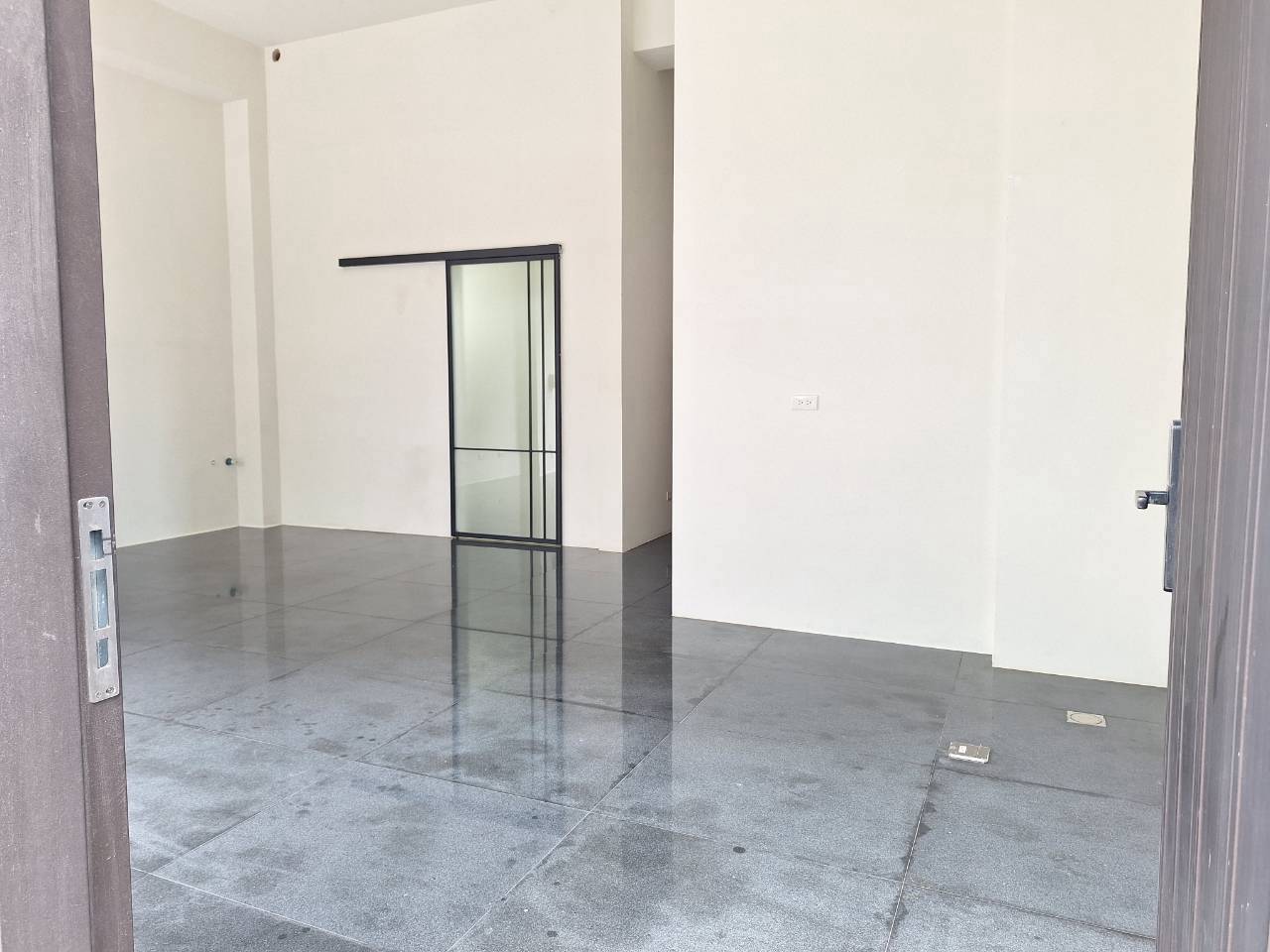 �Z�����Ѥ��@�ө����D�u�@�ǡD�����ҥi(H175)