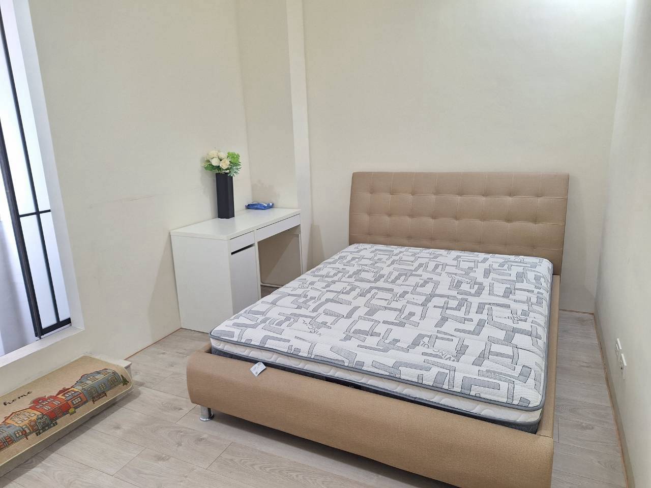 �Z�����Ѥ��@�ө����D�u�@�ǡD�����ҥi(H175)